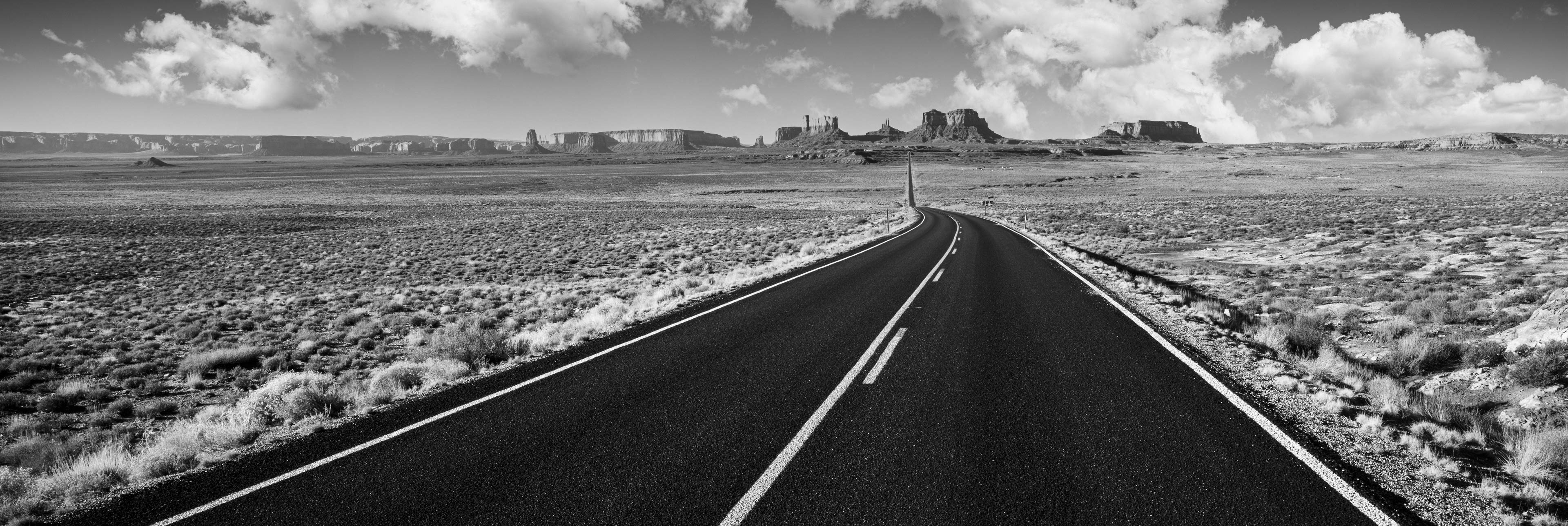 Road, Monument Valley Navajo Tribal Park, USA