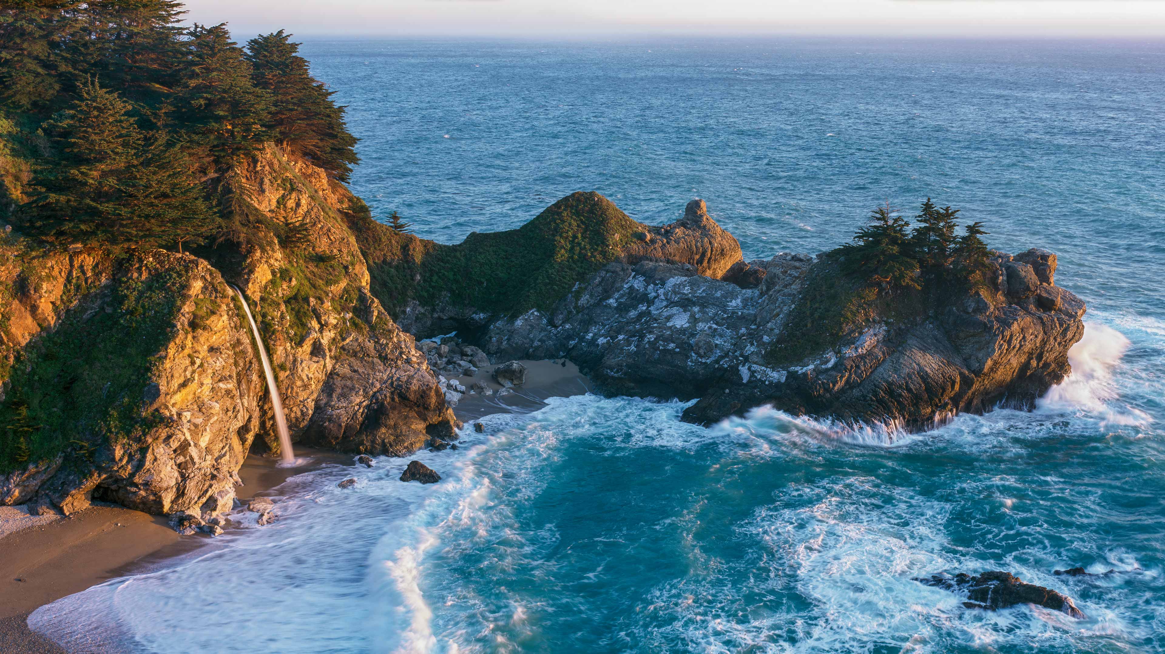 McWay Falls, Julia Pfeiffer Burns State Park, California, USA
